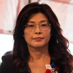 Portrait of Cheng Li-wun