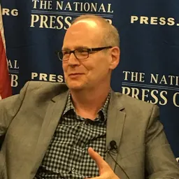 Portrait of Rob Rogers