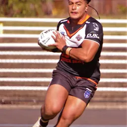 Portrait of Fonua Pole