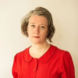 Portrait of Claire Fuller