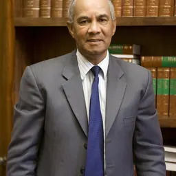 Portrait of Donald Lee
