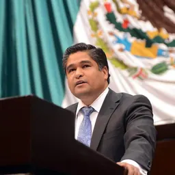 Portrait of Víctor Oswaldo Fuentes Solís