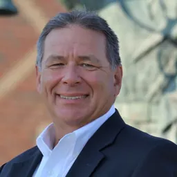 Portrait of Henry Yanez