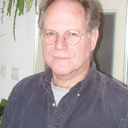 Portrait of Amnon Lord