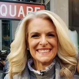 Portrait of Janice Dean
