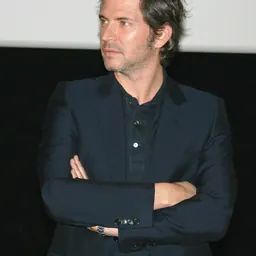 Portrait of Christopher Thompson