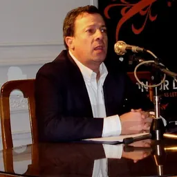 Portrait of Carlos Alvarado-Larroucau