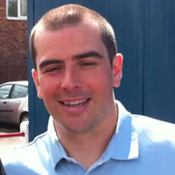 Portrait of Rob Warner