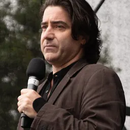 Portrait of Brian Kennedy