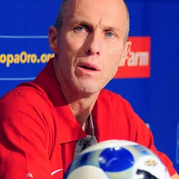 Portrait of Bob Bradley