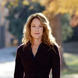 Portrait of Shelly Miller