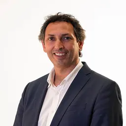 Portrait of Andrés Abt