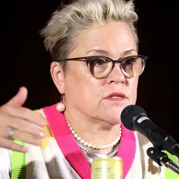 Portrait of Christine Elise