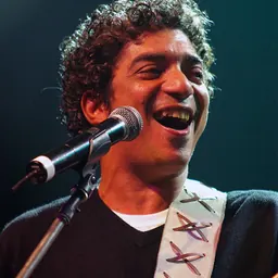 Portrait of Arthur Maia
