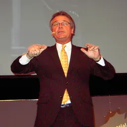 Portrait of Jürgen B. Hausmann