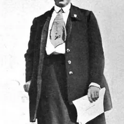 Portrait of Issette Pearson