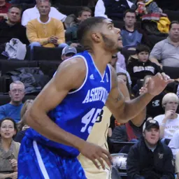 Portrait of Jaleel Roberts