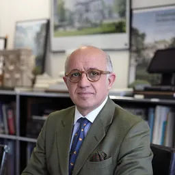 Portrait of Alireza Sagharchi