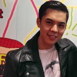 Portrait of Pachara Chirathivat