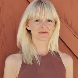Portrait of Jennifer Croft