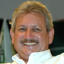 Portrait of Rubén Costas