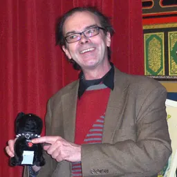 Portrait of Simon Lovell