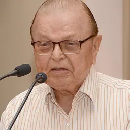 Portrait of Yazdi Naoshriwan Karanjia
