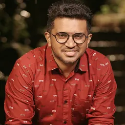 Portrait of Nikhil Mathew