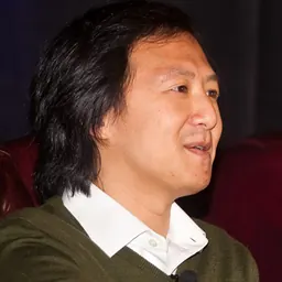 Portrait of Bill Nguyen