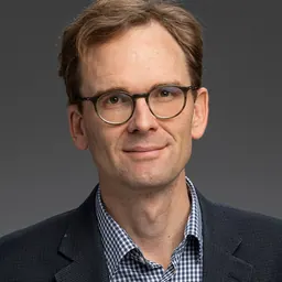 Portrait of Tom Nelson