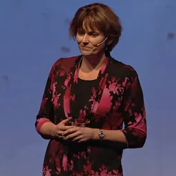 Portrait of Simone Kennedy-Doornbos