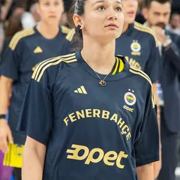 Portrait of İdil Saçalır