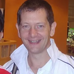 Portrait of Dave Roberts