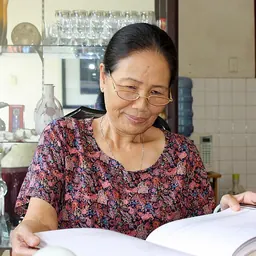 Portrait of Y Nhi
