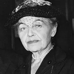 Portrait of Erica Pappritz