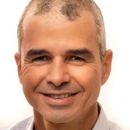 Portrait of Shai Efrati