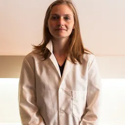 Portrait of Heather Dewey-Hagborg