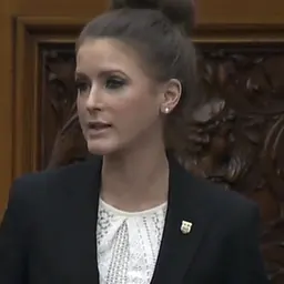 Portrait of Amanda Simard