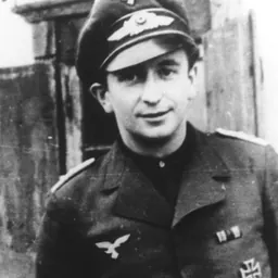 Portrait of Rolf Mager