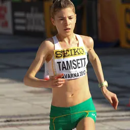 Portrait of Lara Tamsett