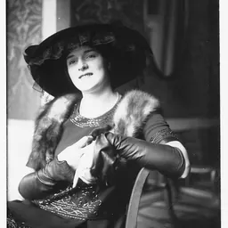 Portrait of Aileen Stanley