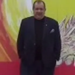Portrait of Andrew Vicari