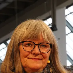 Portrait of Nina Smith