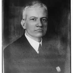 Portrait of Russell Cornell Leffingwell