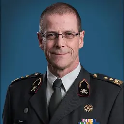 Portrait of Leo Beulen