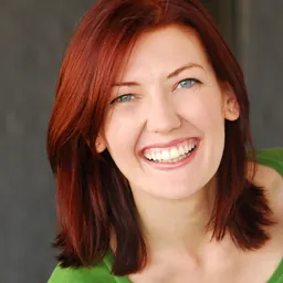 Portrait of Shannon O'Donnell