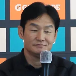 Portrait of Choi Yong-soo