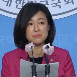 Portrait of Hwangbo Seung-hee