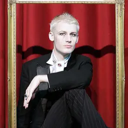 Portrait of Dusty Limits