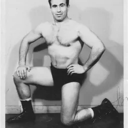 Portrait of Ray Hrstich